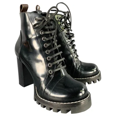 Pre-owned Louis Vuitton Size 7.5 Black Patent Leather Tread Sole Lace-up Boots