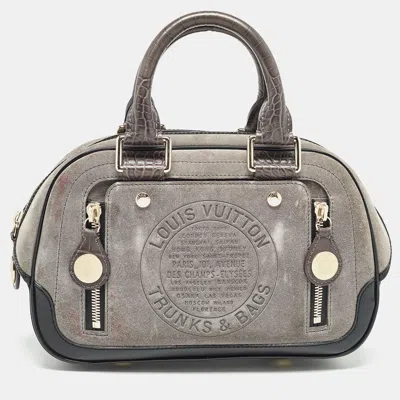 Pre-owned Louis Vuitton Suede And Leather Limited Edition Havane Stamped Trunk Gm Bag In Grey