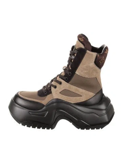 Pre-owned Louis Vuitton Suede Lace-up Boots In Multi