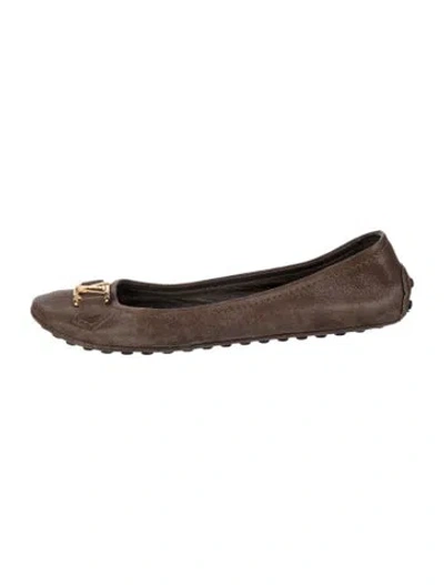 Pre-owned Louis Vuitton Suede Loafers In Brown/metallic