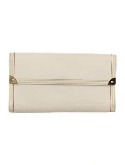 Pre-owned Louis Vuitton Suhali Leather International Wallet In Neutral