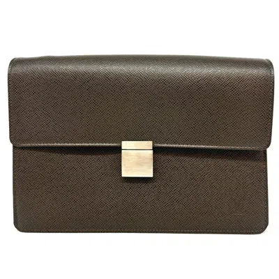 Pre-owned Louis Vuitton Taiga Brown Taiga Leather Clutch Bag Pouch ()