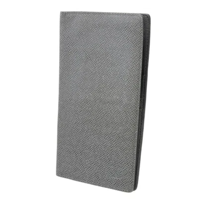 Pre-owned Louis Vuitton Taiga Glacier Taiga Leather Long Wallet (bi-fold) ()