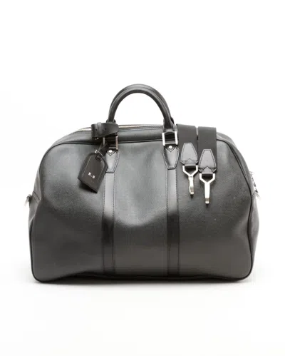 Pre-owned Louis Vuitton Taiga Kendall Pm Weekend Bag In Black