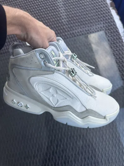 Pre-owned Louis Vuitton Trainer 2 Grey 1abz22 Shoes