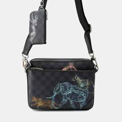 Pre-owned Louis Vuitton Trio Messenger Animal Noirn58040 Damier Graphite In Black