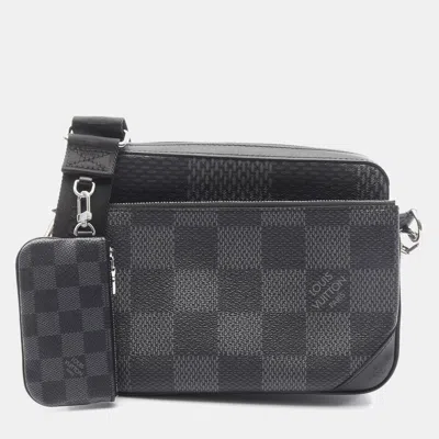 Pre-owned Louis Vuitton Trio Messenger Damier Graphite Crossbody Bag In Black
