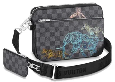 Pre-owned Louis Vuitton Trio Messenger In Damier Graphite
