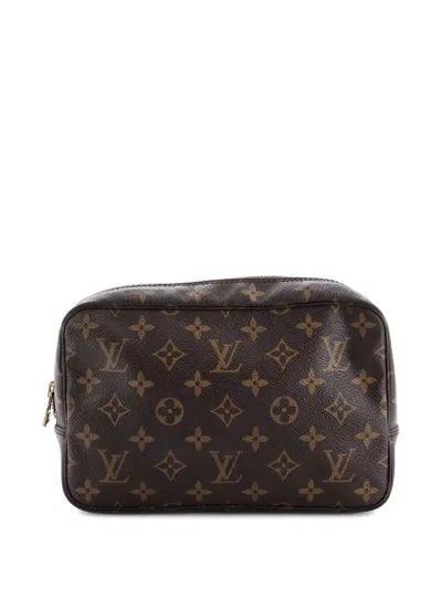 Pre-owned Louis Vuitton Trousse Toiletry Monogram Canvas 23 Pouch In Brown
