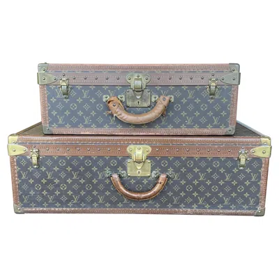Pre-owned Louis Vuitton Two Vintage  Trunks In Gray
