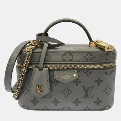 Pre-owned Louis Vuitton Vanity Chain Pouch Trianon Grey Monogram Calfskin Leather Shoulder Bag