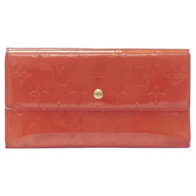 Pre-owned Louis Vuitton Vernis Red Patent Lv Logo Emboss Flap Continental Wallet