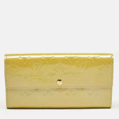 Pre-owned Louis Vuitton Vert Impression Monogram Vernis Sarah Wallet In Yellow