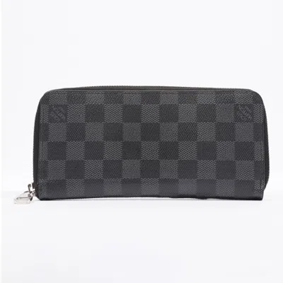 Pre-owned Louis Vuitton Vertical Zippy Wallet Damier Graphite Coated Canvas In Black