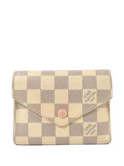 Pre-owned Louis Vuitton Victorine Damier Azur Wallet In Neutrals