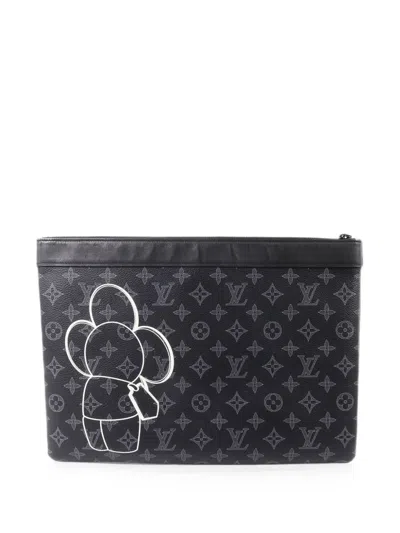 Pre-owned Louis Vuitton Vivienne Pochette Apollo Clutch Bag In Black