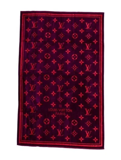 Pre-owned Louis Vuitton Vuittamins Monogram Beach Towel In Purple