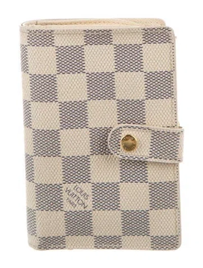 Pre-owned Louis Vuitton Wallet In Neutral