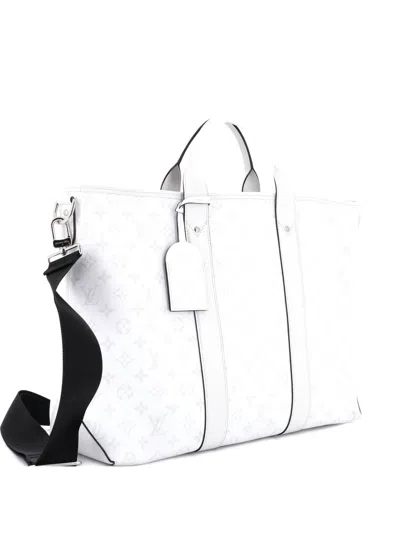 Pre-owned Louis Vuitton Weekend Nm Monogram Taigarama Tote Bag In White