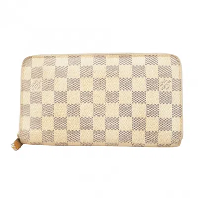 Pre-owned Louis Vuitton White Long Wallet (bi-fold) ()