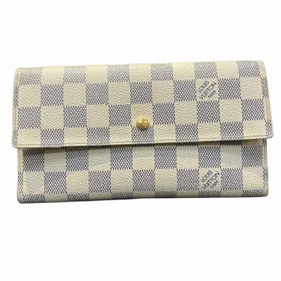 Pre-owned Louis Vuitton White Long Wallet (tri-fold) ()
