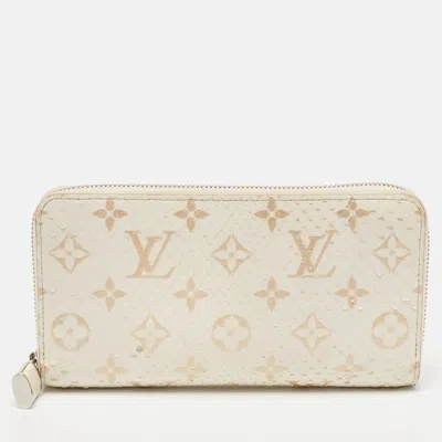 Pre-owned Louis Vuitton White/gold Monogram Python Zippy Wallet