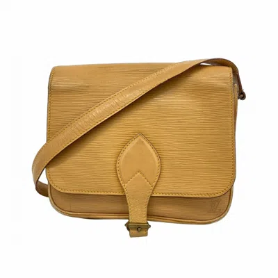 Pre-owned Louis Vuitton Winnipeg Beige Shoulder Bag ()