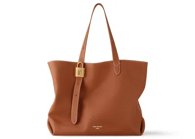 Pre-owned Louis Vuitton Women's  Low Key Cabas Mm In Cognac
