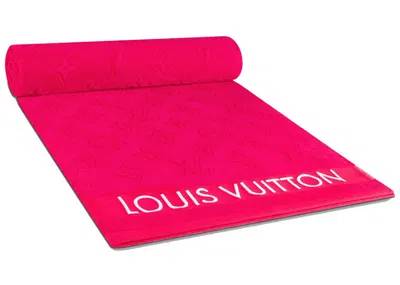 Pre-owned Louis Vuitton Women's  Lvacation Beach Towel In Fuchsia In Pink