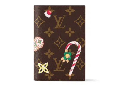 Pre-owned Louis Vuitton Women's  Passport Cover In Monogram/candy Factory