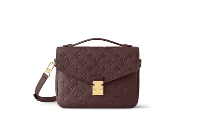 Pre-owned Louis Vuitton Women's  Pochette Metis In Wine