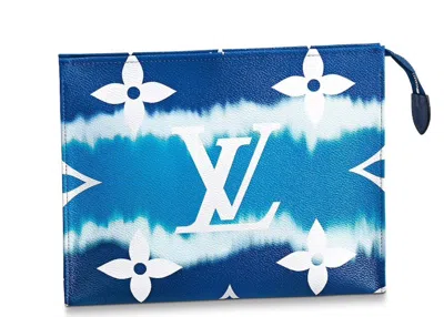 Pre-owned Louis Vuitton Women's  Toiletry Pouch 26 Lv Escale In Bleu In Blue