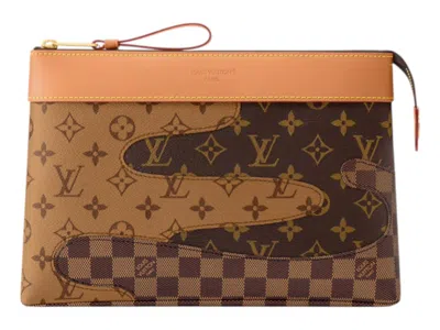 Pre-owned Louis Vuitton X Nigo Pochette Voyage Souple In Brown