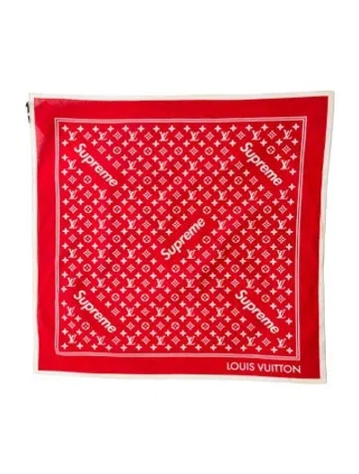Pre-owned Louis Vuitton X Supreme 2017 Lv Monogram Bandana In Red