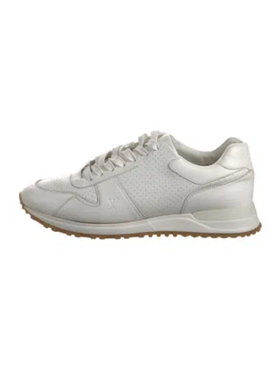 Pre-owned Louis Vuitton X Supreme Runaway Sneakers In White