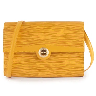 Pre-owned Louis Vuitton Yellow Epi Leather Pochette Shoulder Bag ()