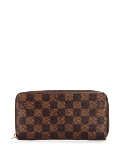 Pre-owned Louis Vuitton Zippy Wallet Damier Small Wallets In Brown