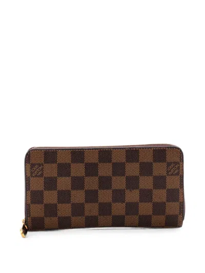 Pre-owned Louis Vuitton Zippy Wallet Damier Small Wallets In Brown