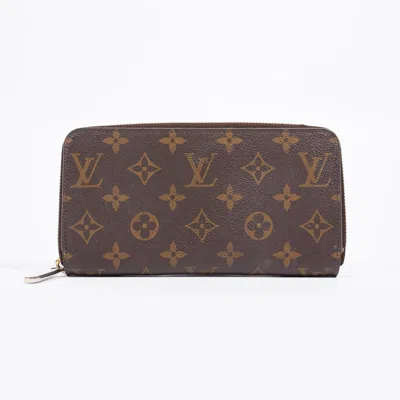 Pre-owned Louis Vuitton Zippy Wallet Monogram Coated Canvas In Gold