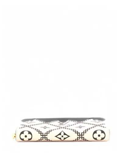 Pre-owned Louis Vuitton Zippy Wallet Monogram Empreinte Giant Broderies Small Wallets In Neutrals