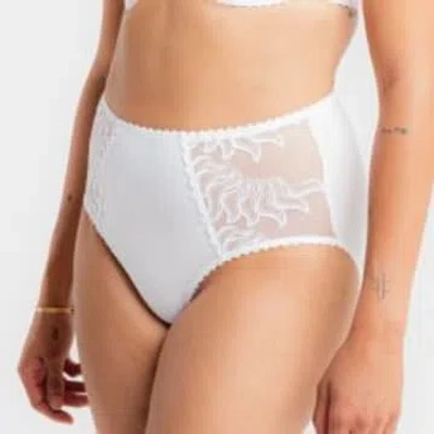 Louisa Bracq Esperanza Full Brief In White