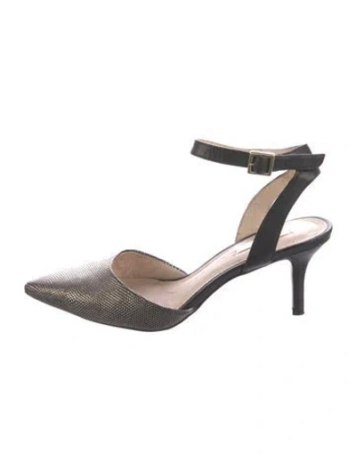 Pre-owned Louise Et Cie Embossed Leather Slingback Pumps In Black