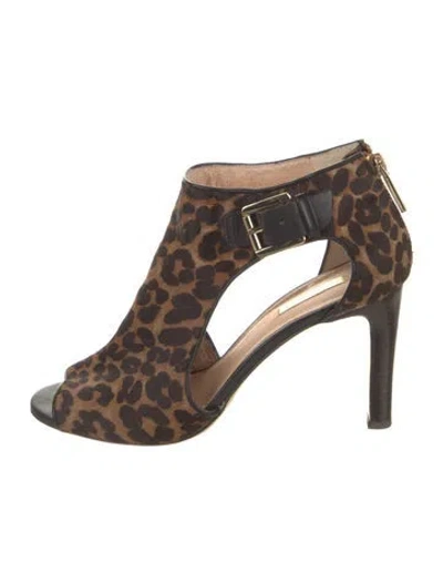 Pre-owned Louise Et Cie Ponyhair Animal Print T-strap Pumps In Brown