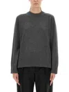 Loulou De Saison Charcoal Grey Cashmere Sweater With Relaxed Fit And Ribbed Details In Black