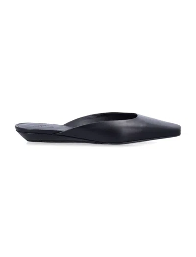 Loulou Studio Diane Flat In Black