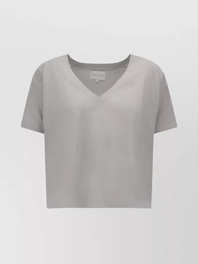 Loulou Studio V-neck Cotton T-shirt Asymmetrical Hemline In Gray