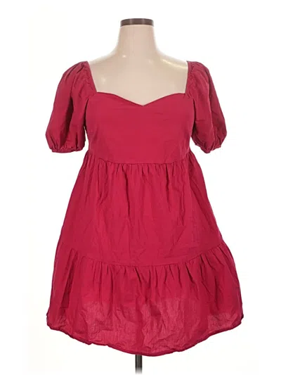 Pre-owned Louna Casual Dress In Red