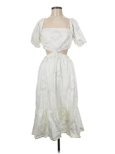 Pre-owned Louna Casual Dress In White