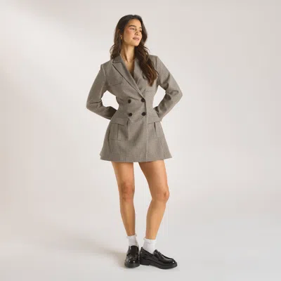 Lounge Brown In Gray