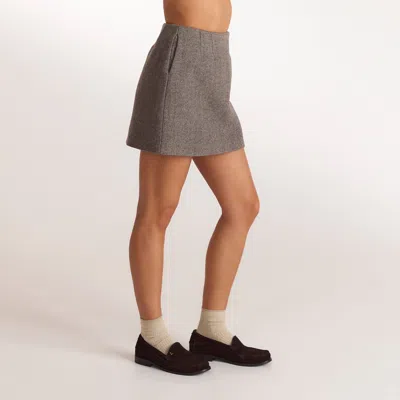 Lounge Brown In Gray